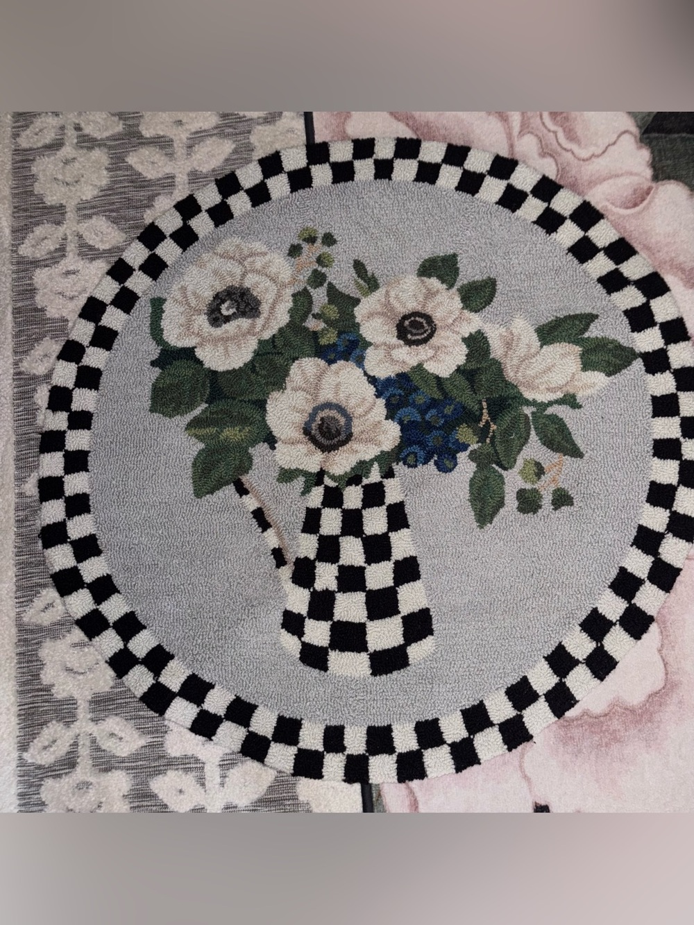 MacKenzie-Childs Anemones Pitcher 3'
Round Hooked Rug